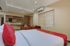 Laxman Residency by OYO