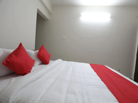 Rachana Palace by OYO Rooms
