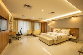 Royal Plaza Suites