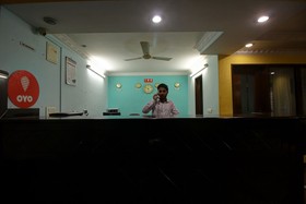 Sama Deluxe By OYO Rooms