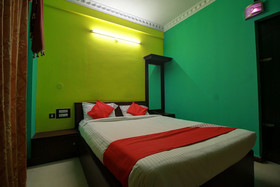 Sama Deluxe By OYO Rooms