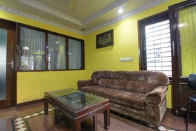 Sama Deluxe By OYO Rooms