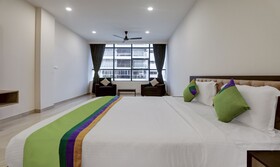 Samit Suites by Treebo