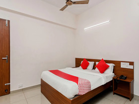 Samruddhi Lodge By OYO Rooms