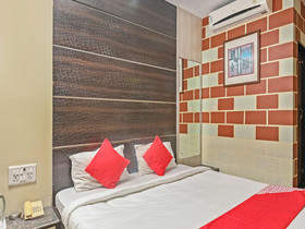 Shree Krishna Palace by OYO Rooms