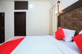 CJS Homes By OYO Rooms