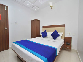 Hotel B S International