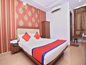 Hotel B S International