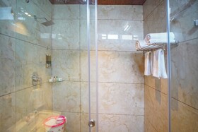 Hotel Yathin