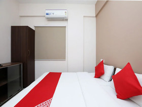 Indra Comforts By OYO Rooms