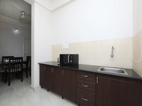 Indra Comforts By OYO Rooms