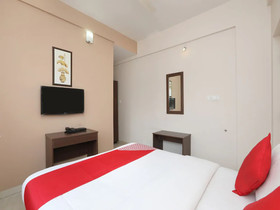 Indra Comforts By OYO Rooms