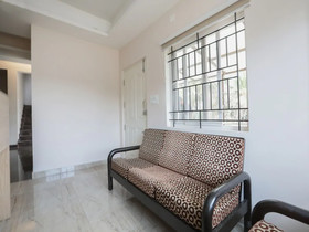Indra Comforts By OYO Rooms