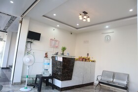 Iroomz D Silver Suites