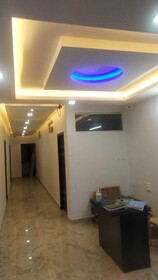 Iroomz D Silver Suites