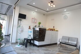 Iroomz D Silver Suites