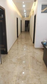 Iroomz D Silver Suites