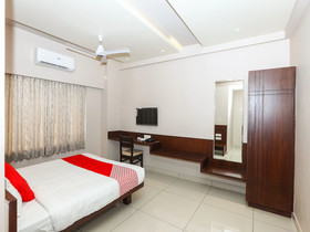 JN Stay By OYO Rooms