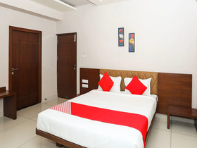 JN Stay By OYO Rooms