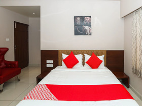 JN Stay By OYO Rooms