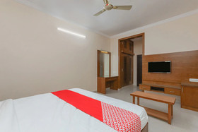 Monisha Residency By OYO Rooms