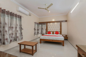 Monisha Residency By OYO Rooms