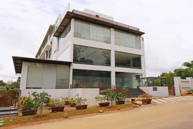 Oasis Hotel  by OYO Rooms