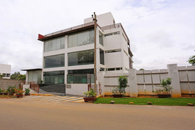 Oasis Hotel  by OYO Rooms