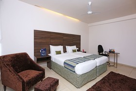 Oasis Hotel  by OYO Rooms