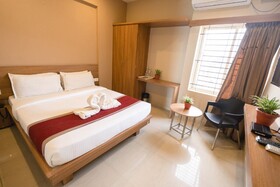 Samasth Rooms And Suites By Ygh