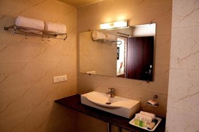 Collection O 50126 Hotel Sk Elegance