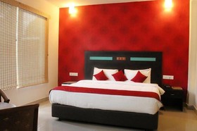 Collection O 50126 Hotel Sk Elegance