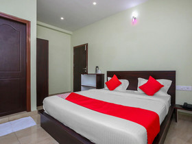Surabhi Comforts by OYO Rooms