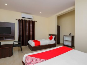 Surabhi Comforts by OYO Rooms