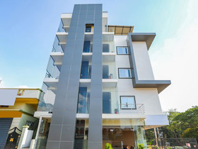 Surabhi Comforts by OYO Rooms