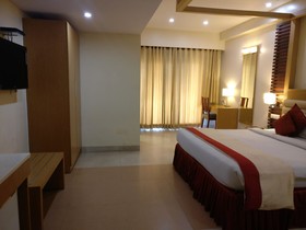 Hotel MB International Palace Side