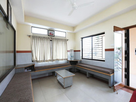 Varadashree Comforts By OYO Rooms