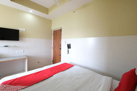 Varadashree Comforts By OYO Rooms