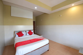 Varadashree Comforts By OYO Rooms