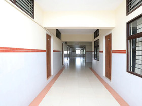 Varadashree Comforts By OYO Rooms