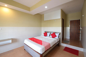 Varadashree Comforts By OYO Rooms