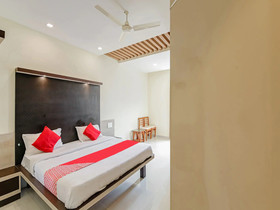 Slv Royal Inn By OYO Rooms