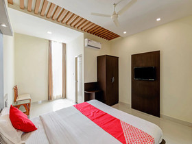 Slv Royal Inn By OYO Rooms