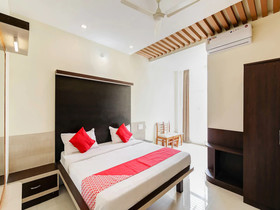 Slv Royal Inn By OYO Rooms
