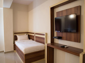 Sri Nidhi Hotel by OYO