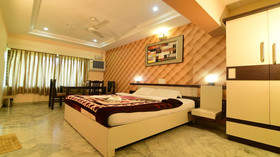 Hotel Ashlesh