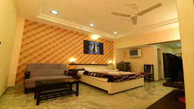 Hotel Ashlesh