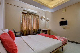 Shambhavi Hotels By OYO Rooms