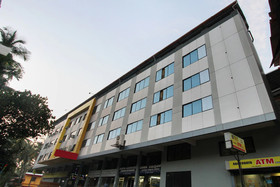 Shambhavi Hotels By OYO Rooms