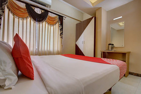 Shambhavi Hotels By OYO Rooms